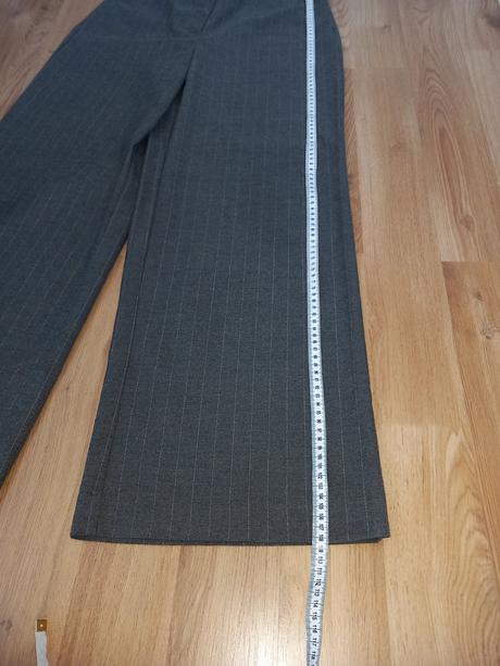 Sivé široké pásikavé nohavice reserved 40/42/l, reserved,l