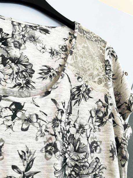 Kvetované triko s krajkou, l