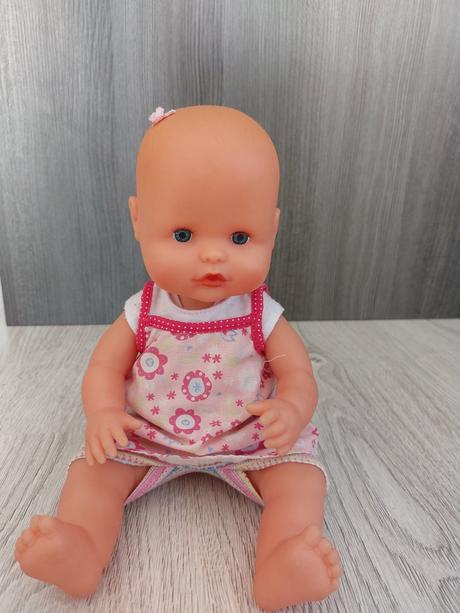 Bábika 35 cm nenuco famosa + nočník a šaty,