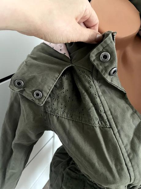 Khaki bunda, xs, poškodený zips, xs