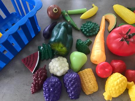 Ovocie do kuchynky s košíkom, 