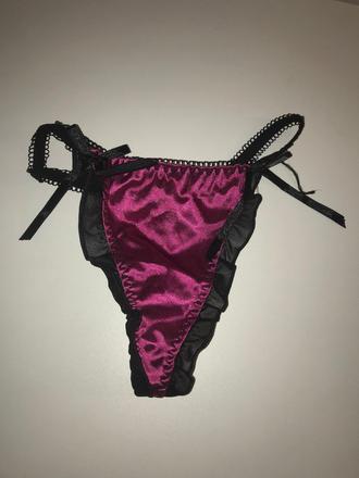 Cyklámenové tanga, s