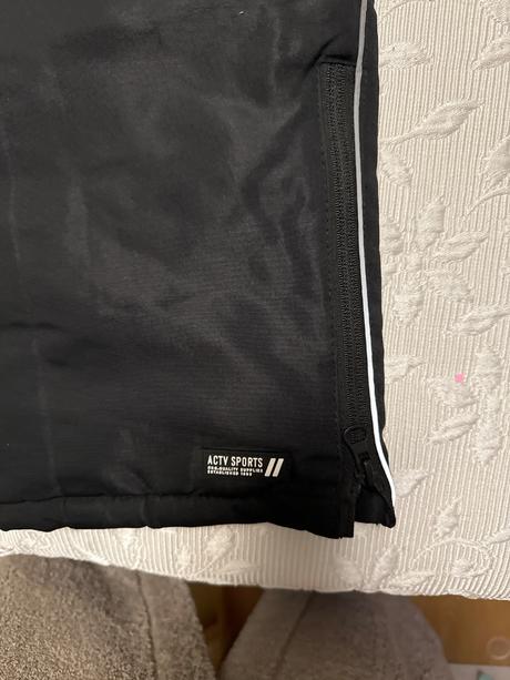 Otepľováky, reserved,140