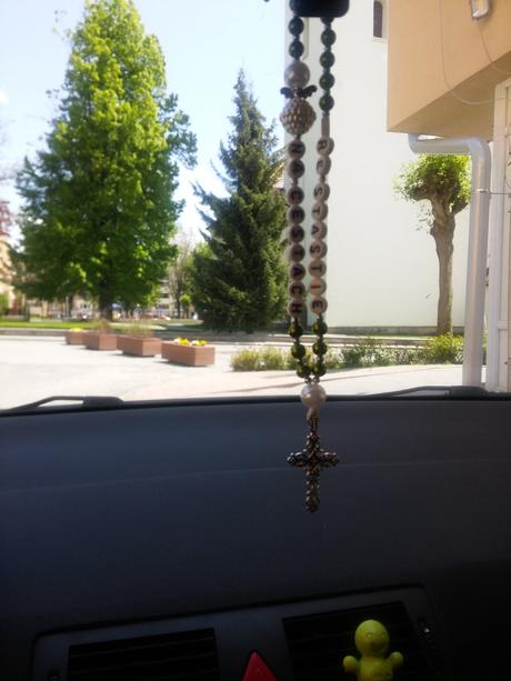 Ruženec/talizman do auta, 