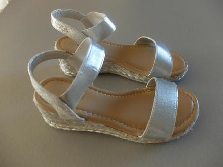 Strieborné sandále 32, 32