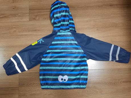 Bunda do dažďa, 98