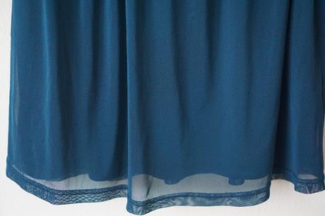 Spoločenské šaty, 38