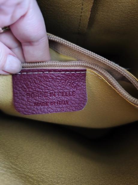 Dámska nadčasová kožená kabelka made in italy,