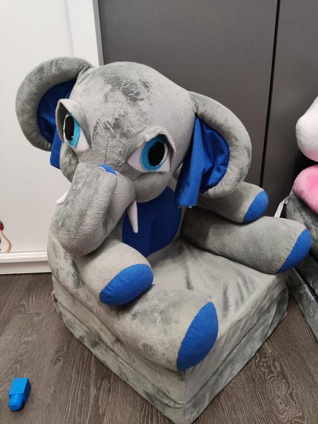 Plyšové kresielka, 