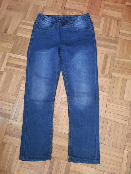 Dievčenské rifle, kik,140