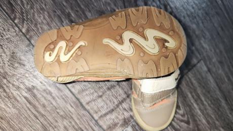 Kožené topánky, 21