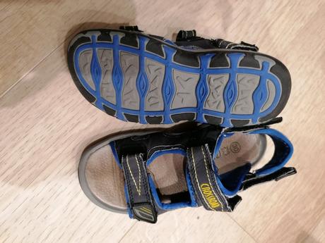 Sandalky, 30