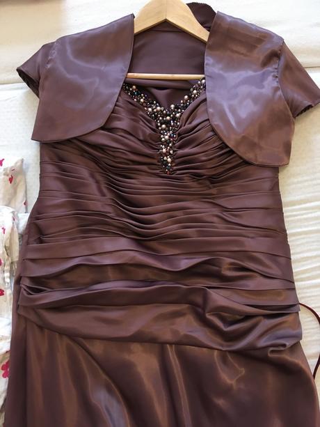 Spoločenské saty., 48