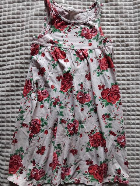 Ružičkove šaty, h&m,122