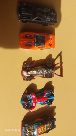 Hot wheels autíčka /sada, 
