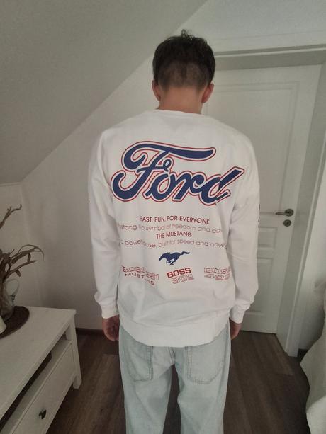 Krasna mikina ford, mustang top stav, reserved,170