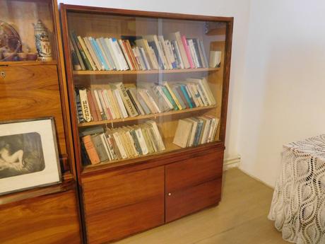 Sekretár alebo skrine po babke, 