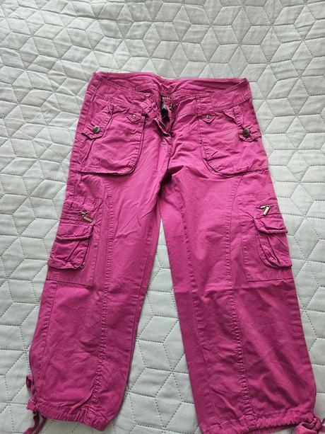 Ružové nohavice, gate,38