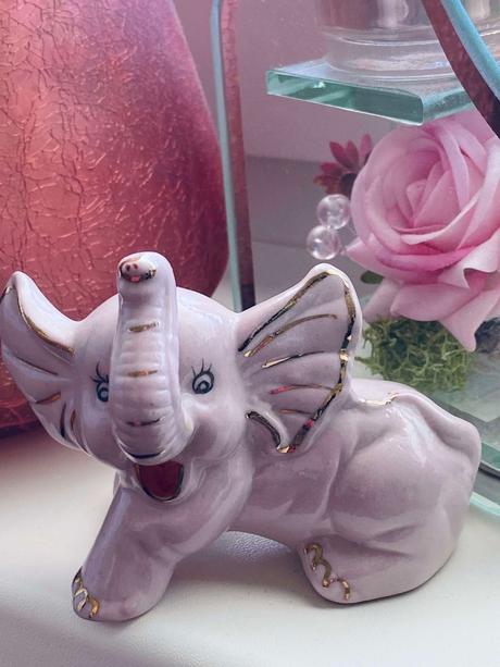 Stará vintage dekorácia sloník,