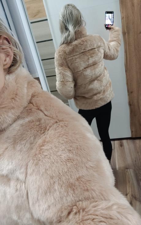 Pudrovoruzovy kožuch, xs