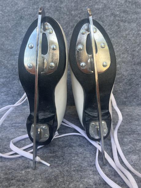 Predám korčule decathlon, 33