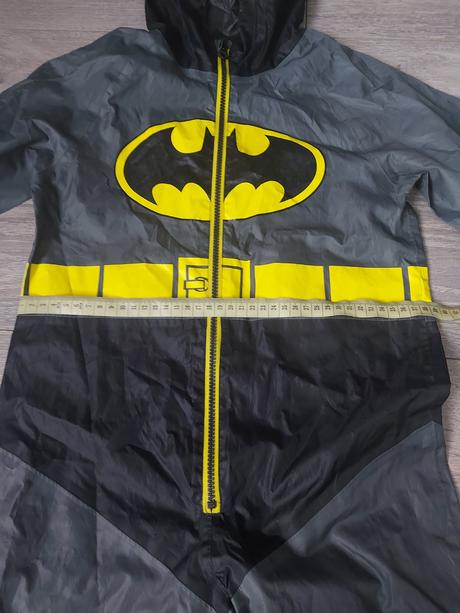 Batman overal do dazda, next,122