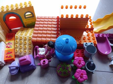 Stavebnica domček s príslušenstvom, 