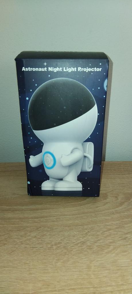 Astronaut - nočný projektor hviezdnej oblohy,