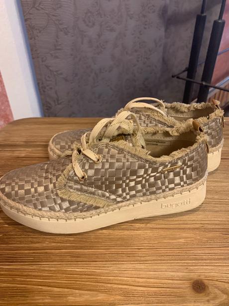 Topánky bugatti, 36