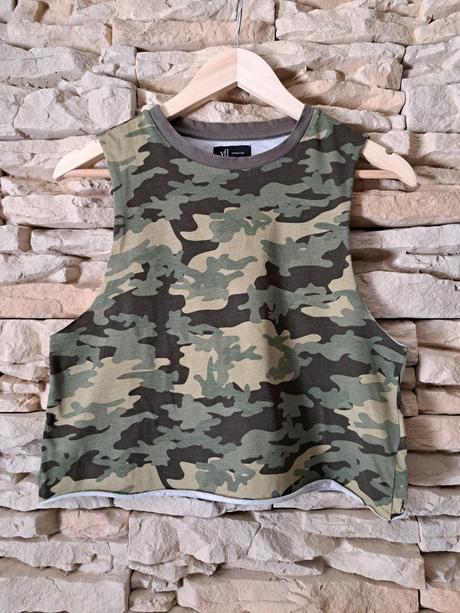Maskáčový crop top, reserved,xs