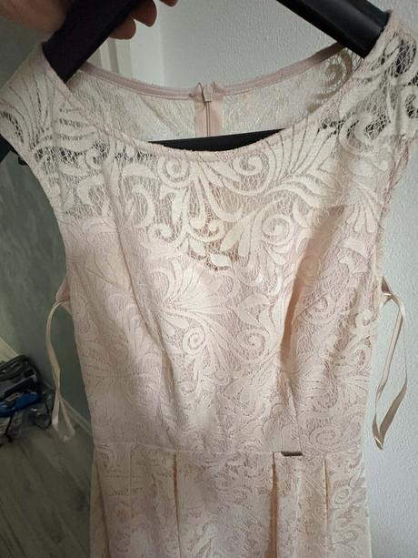 Sviatočné šaty, s