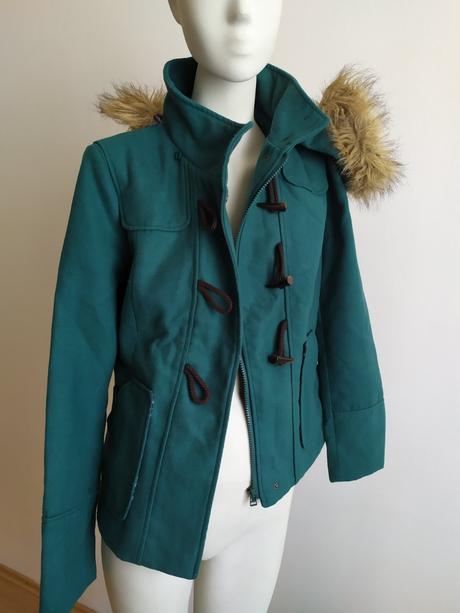 Zelený kabátik s kapucňou, stradivarius,m