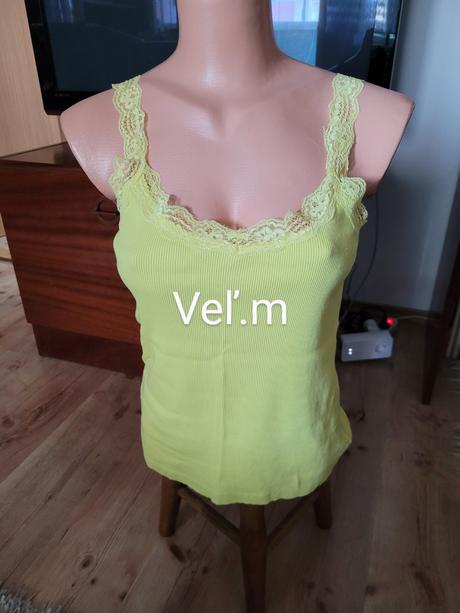 Tielka veľ.m,viac kusov v inzeráte, m