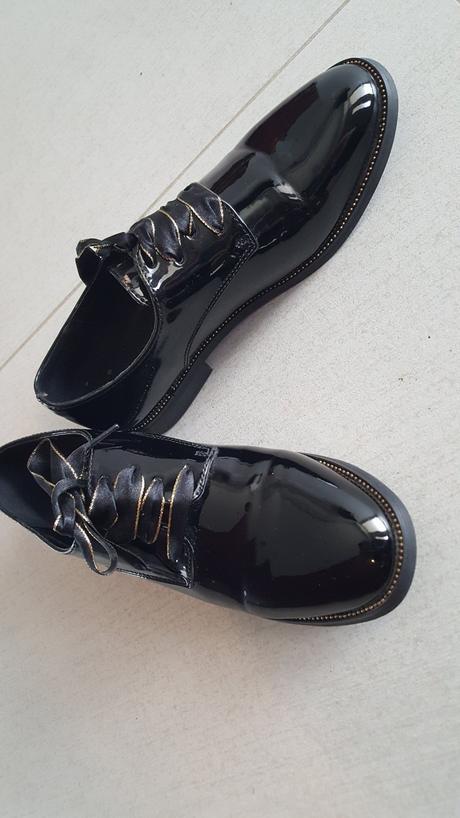 Lakované topánky, 38