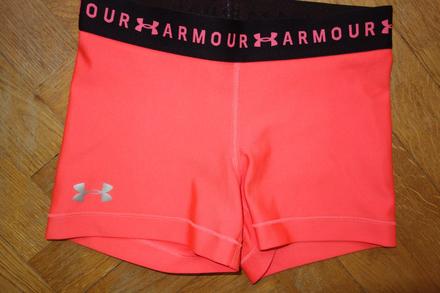 Športové kraťasy xs, under armour,xs