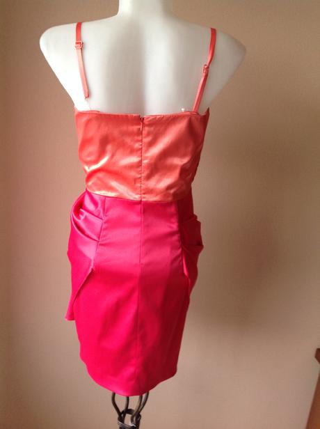 Šaty nenosene/2k, 38