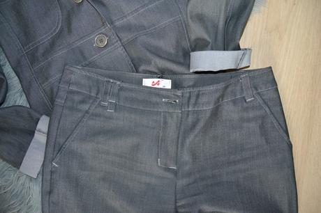 Dámsky sivý nohavicový kostým, veľ. 38, top stav, active,38
