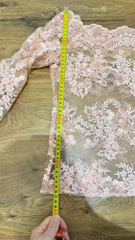 Krásne spoločenské šaty, veľkosť s-m, s