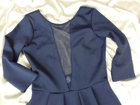 Luxusné tmavomodré šaty, 42