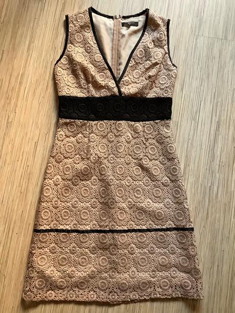 Krásne krajkové šaty lawrence grey/666, s