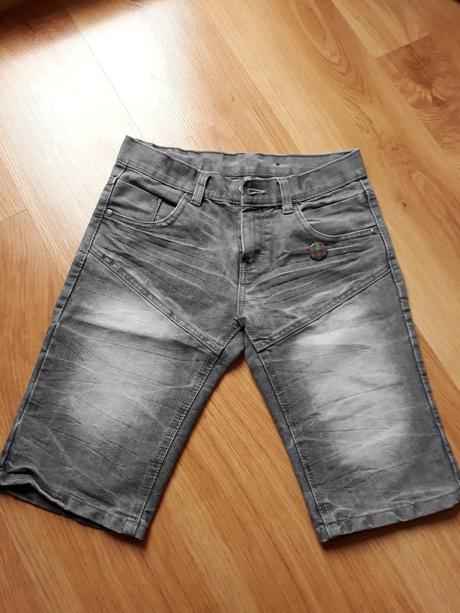 Chlapčenské kraťasy, 146