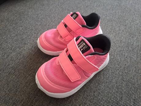 Tenisky zn. nike veľ. 22 pre dievčatko, nike,22