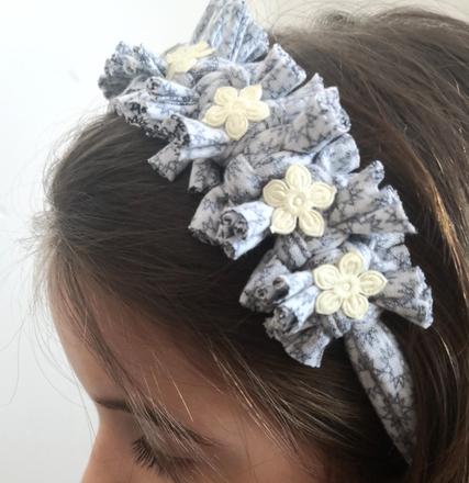 Upcyklovaná látková čelenka s kvietkami, 