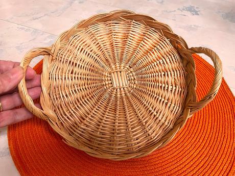 Malý servírovací prútený podnos, 