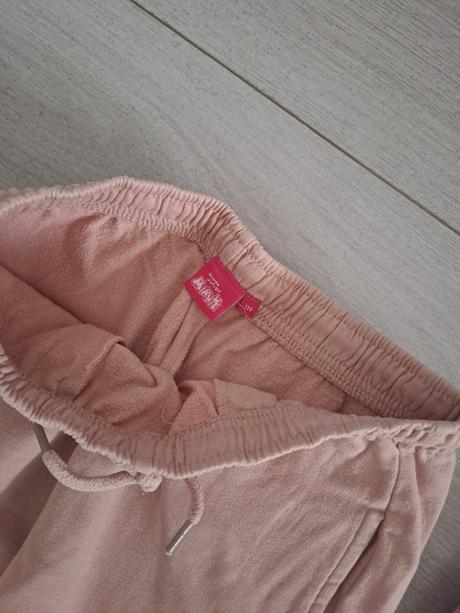 Tepláky hrubšie., 134