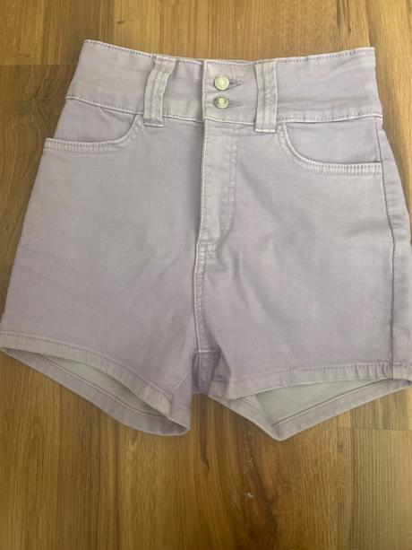 Kraťasy vek 10-12 rokov, bershka,188