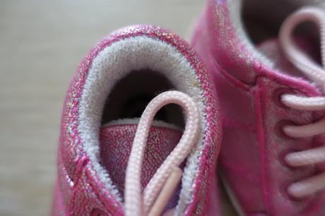 Capačky trblietavé, 18