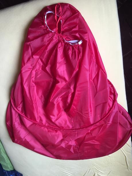 Krásne luxusné spoločenské šaty, 44