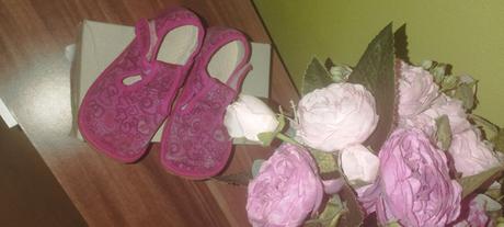 Beda papučky, beda,24