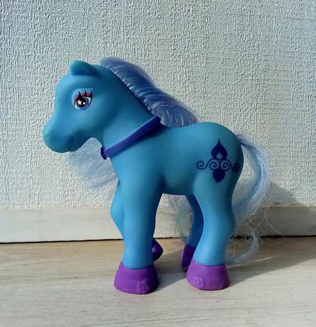 Bábika víla s jednorožcom a s poníkom,